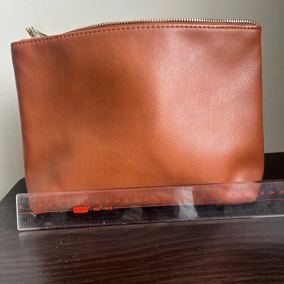 Steve Madden Tan Leather Toiletry Bag - Picture 2 of 10